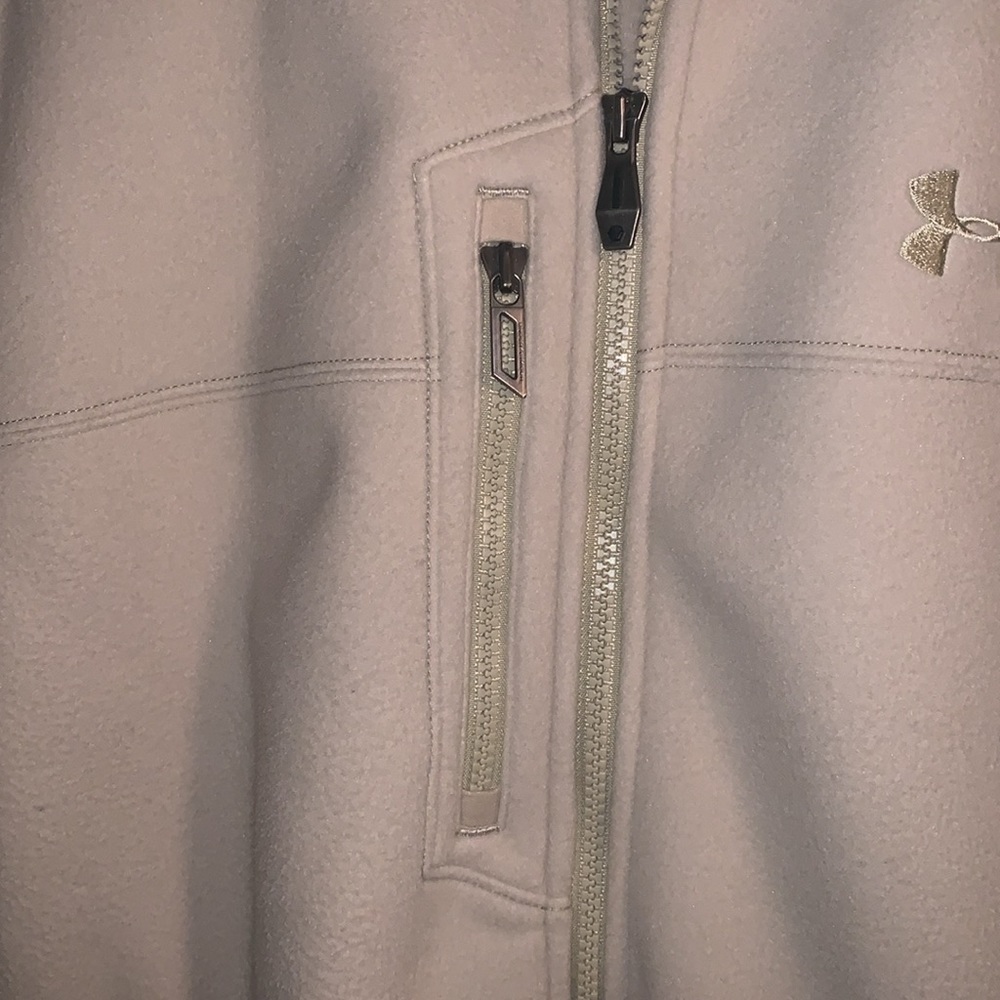 Mens. UA coat. Size large. Cream colored. NWOT. - Picture 3 of 6